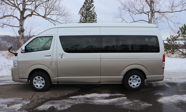 Hire Toyota Hiace with English Driver 